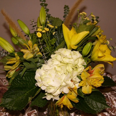 medium floral arrangements Utah